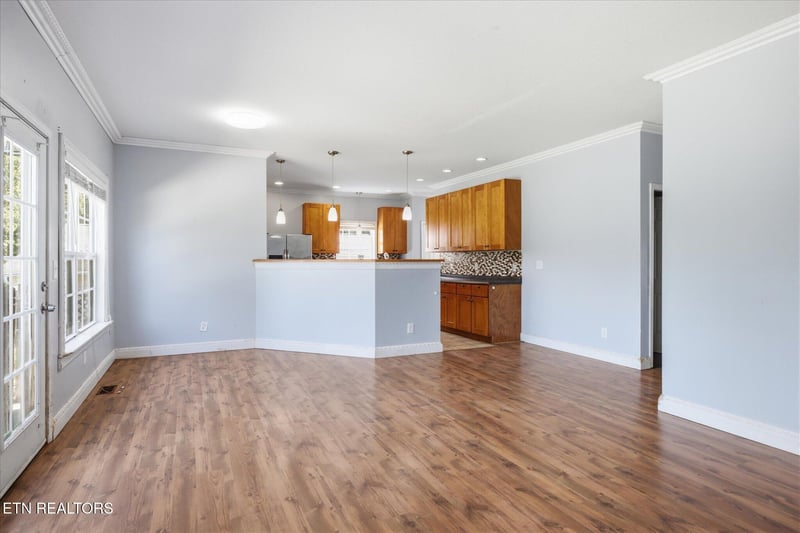 405 Douglas Ln, Clinton, TN 37716