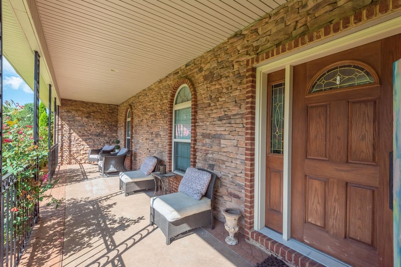 405 E Brushy Valley Dr, Powell, TN 37849