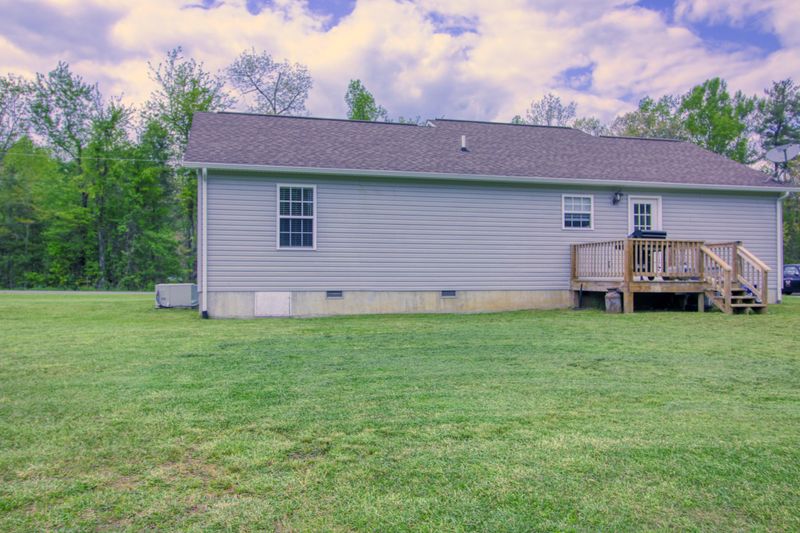 405 E Mayland Dr, Crossville, TN 38571