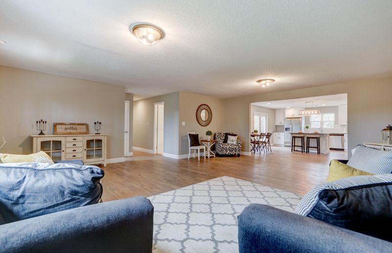 405 Henry Haynes Rd, Knoxville, TN 37920