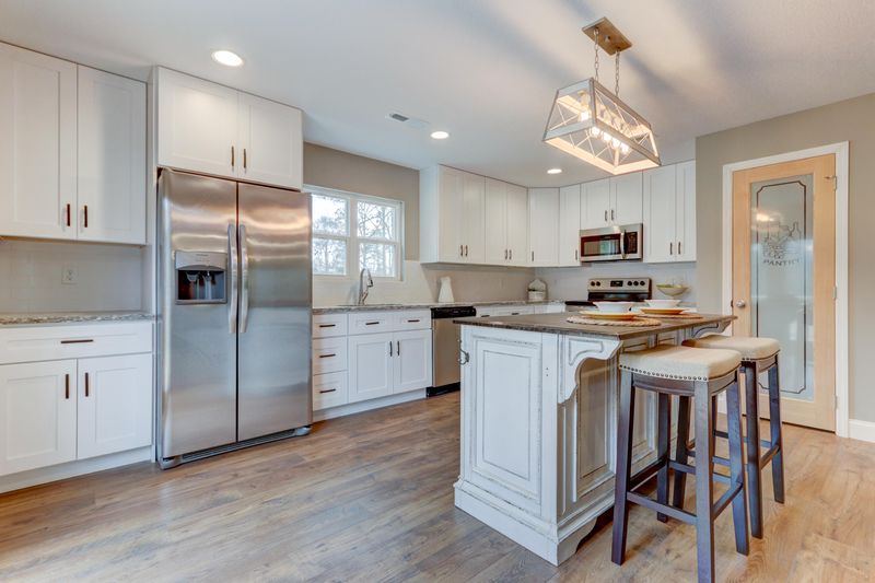 405 Henry Haynes Rd, Knoxville, TN 37920