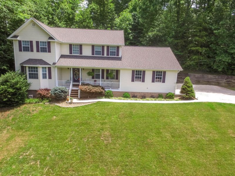 405 Jefferson Ln, Clinton, TN 37716