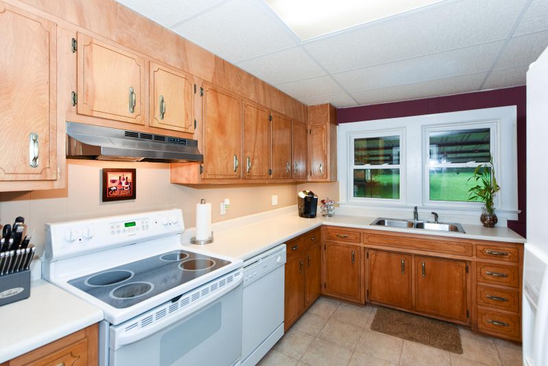 405 S Maple St, Maryville, TN 37803