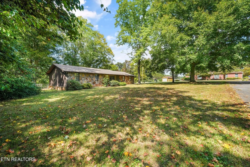 405 Sportsman Rd, Andersonville, TN 37705