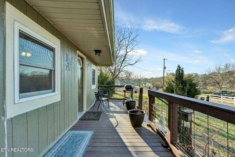 405 Taylor St, Athens, TN 37303