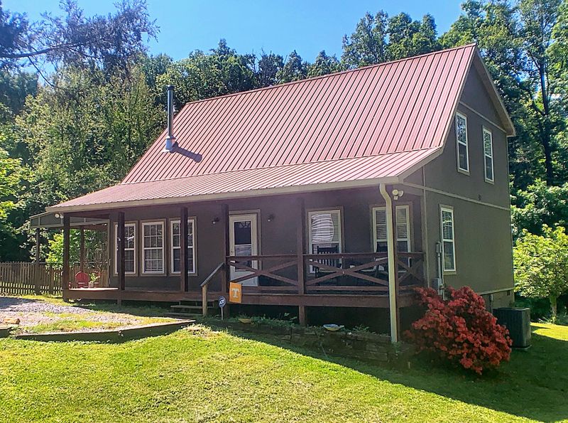 4050 Rocky Branch Rd, Walland, TN 37886