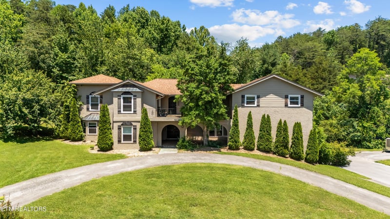 4059 Hitching Post Rd, Pigeon Forge, TN 37863