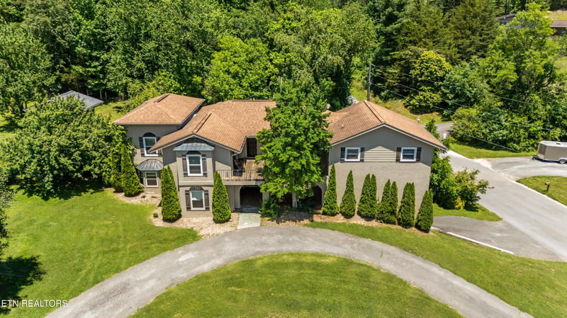 4059 Hitching Post Rd, Pigeon Forge, TN 37863