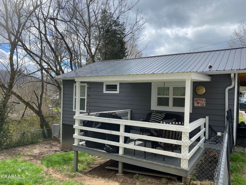 406 Academy St, Maynardville, TN 37807