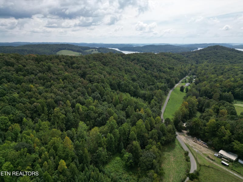 406 Edwards Ln, Rockwood, TN 37854
