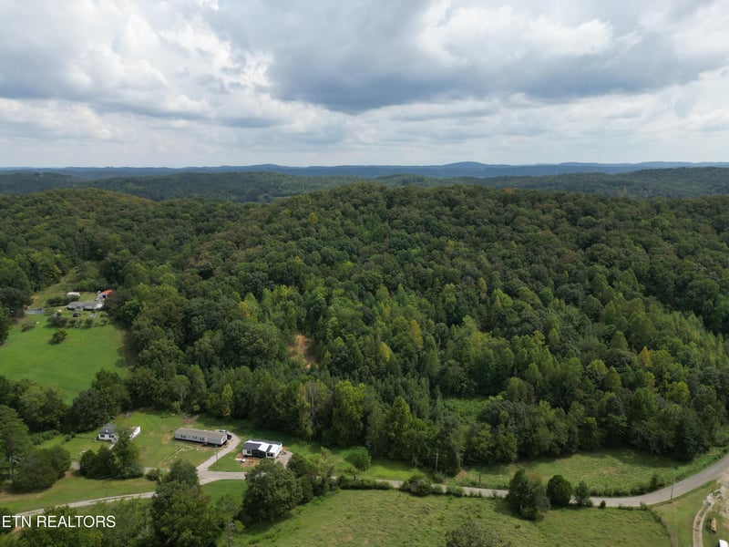 406 Edwards Ln, Rockwood, TN 37854