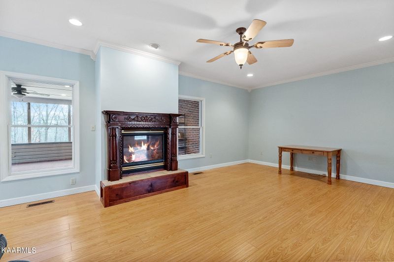 406 Forest Tr, Kingston, TN 37763