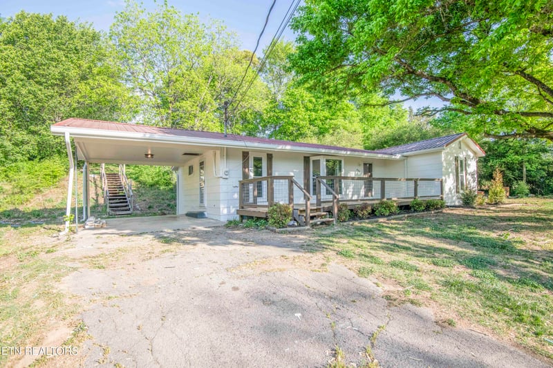 406 Mcconkey St, Madisonville, TN 37354