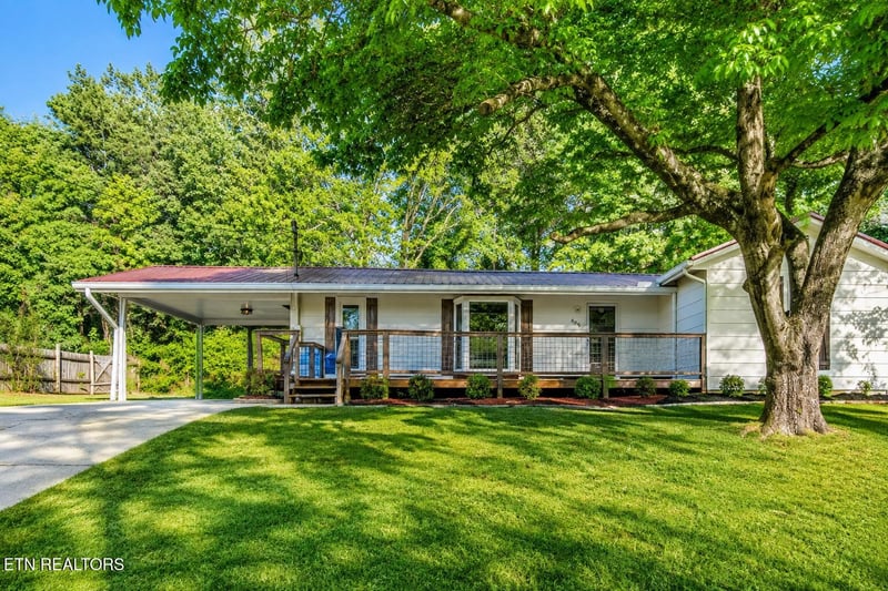 406 Mcconkey St, Madisonville, TN 37354