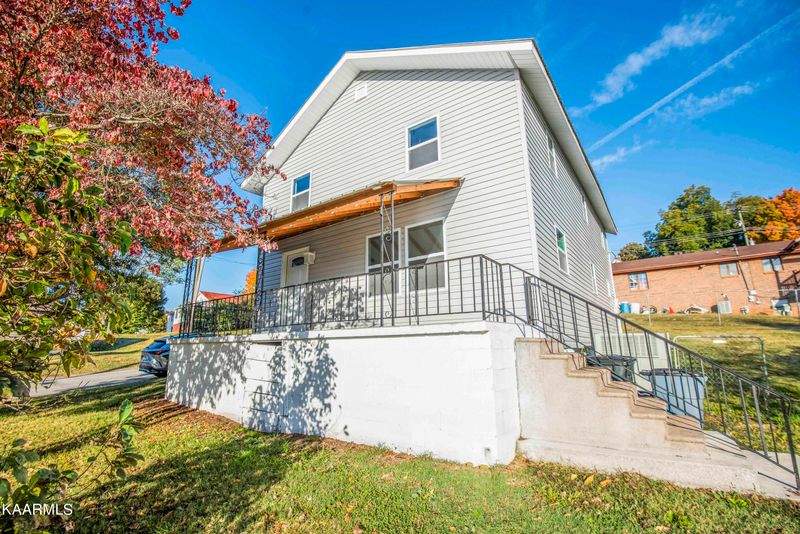 406 Steekee St, Loudon, TN 37774