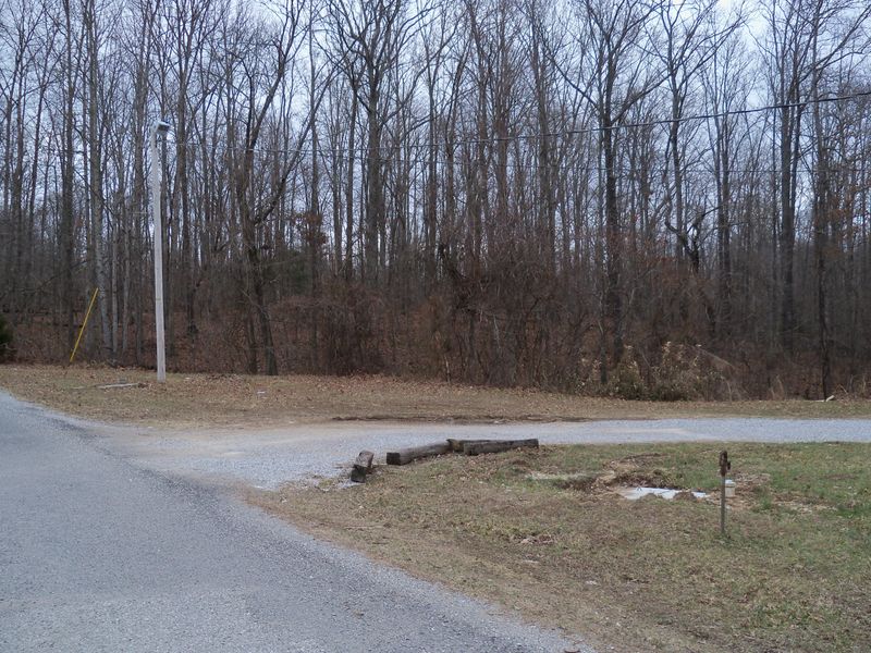 4060 Scott Hwy, Robbins, TN 37852