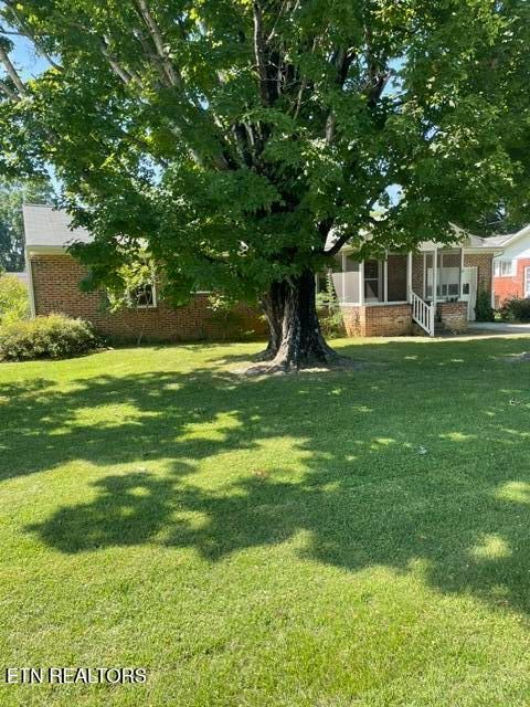 407 Highland Dr, Clinton, TN 37716