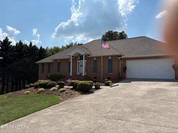 407 Mountain View Rd, Madisonville, TN 37354