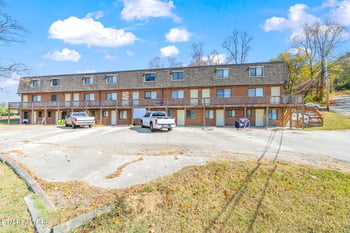 407 N 4th St, Kingston, TN 37763