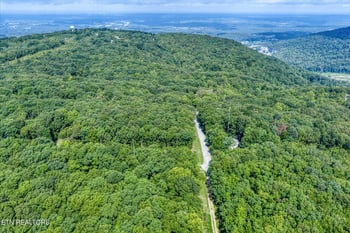 407 Running Deer, Crab Orchard, TN 37723