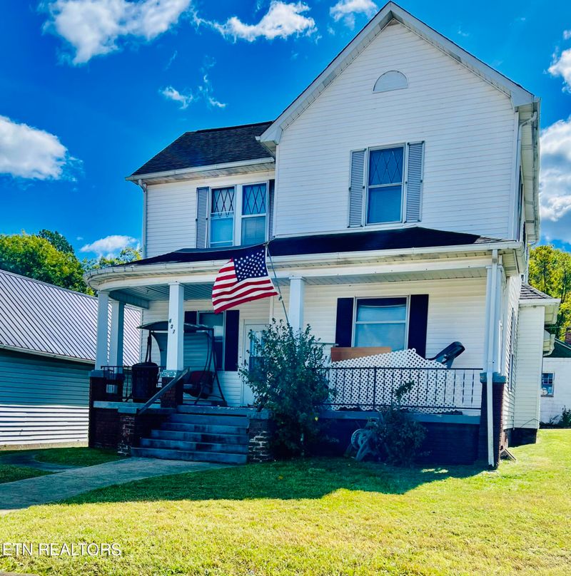 407 S Main St, Jellico, TN 37762