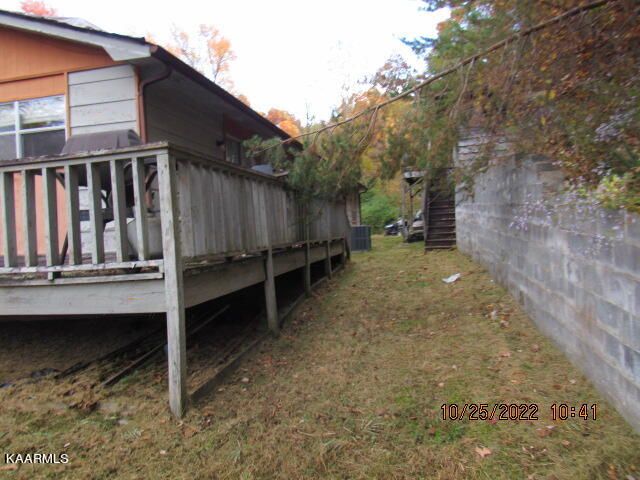 4070 Barb Hollow Rd, Walland, TN 37886