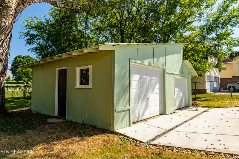 408 Amerine Rd, Maryville, TN 37804
