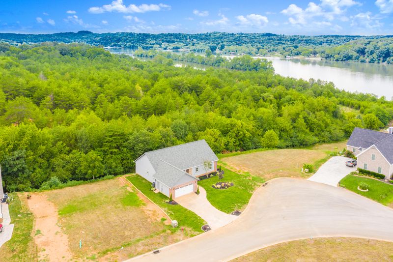 408 Cape Lookout, Loudon, TN 37774