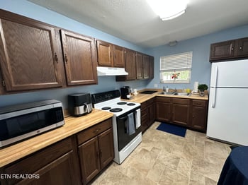 408 Dell Rd, Maryville, TN 37804