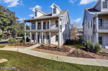 408 E Church Ave, Maryville, TN 37804