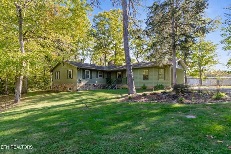 408 Holly Ct, Sevierville, TN 37862