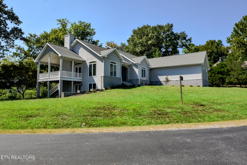 408 Ookedaliya Pl, Loudon, TN 37774