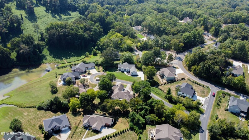 408 Ookedaliya Pl, Loudon, TN 37774