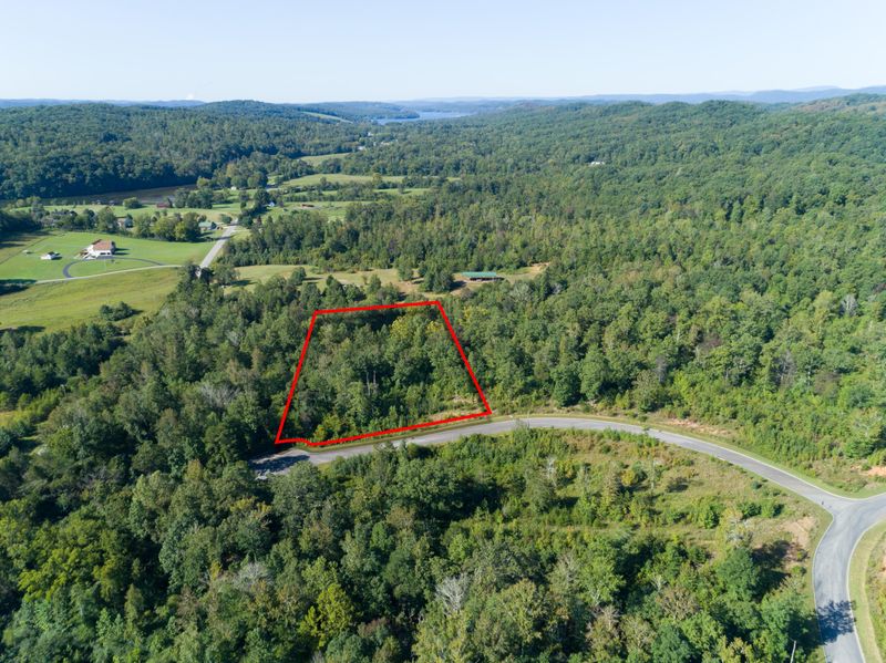 408 Sunset Dr, Harriman, TN 37748