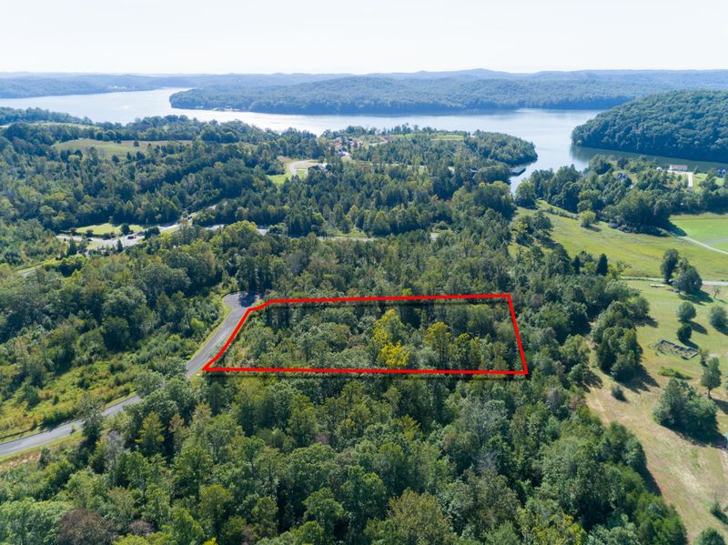 408 Sunset Dr, Harriman, TN 37748