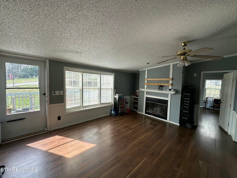 408 W Rathburn St, Rockwood, TN 37854
