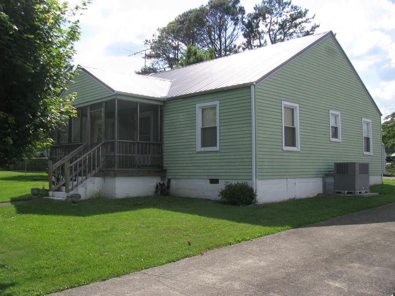 408 Warren St, Athens, TN 37303