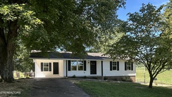 4089 Glenmore Dr, Rockford, TN 37853