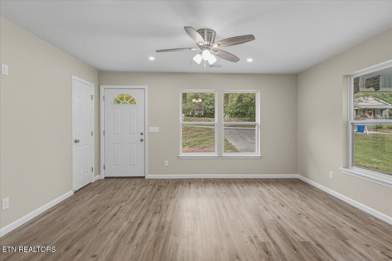 409 Baumgartner Rd, Harriman, TN 37748
