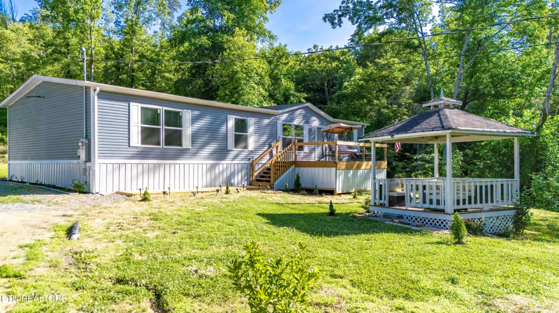 409 Bull Run Rd, Luttrell, TN 37779