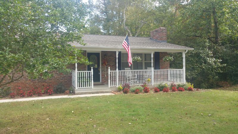 409 Cappy Dr, Knoxville, TN 37920