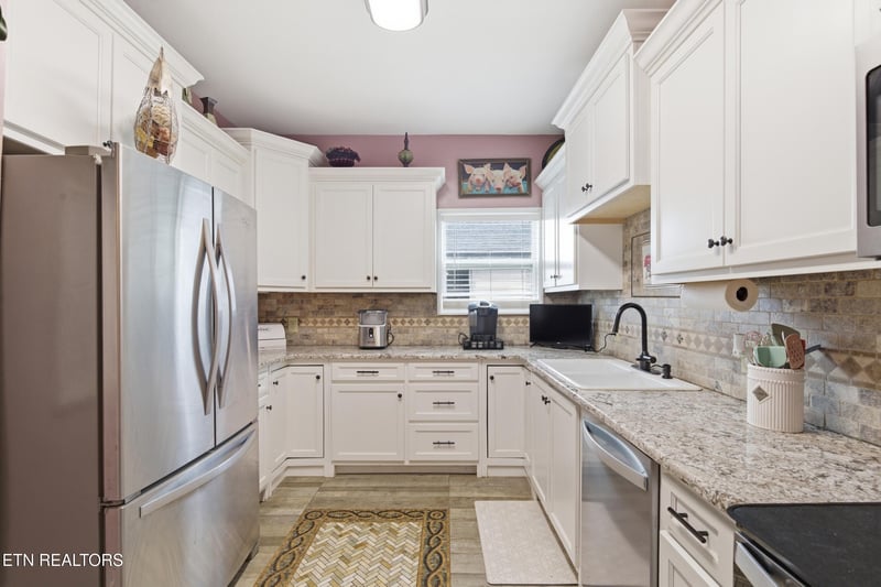 409 Cumberland St, Harriman, TN 37748