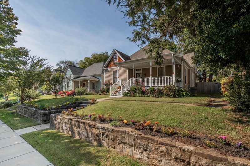 409 E Oklahoma Ave, Knoxville, TN 37917