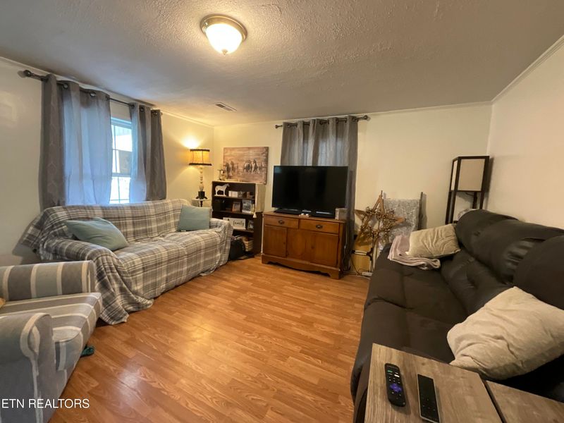 409 First St, Kingston, TN 37763