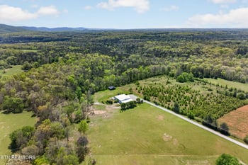 409 Turner Rd, Crossville, TN 38555