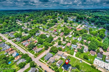 409 W 1st Ave, Lenoir City, TN 37771