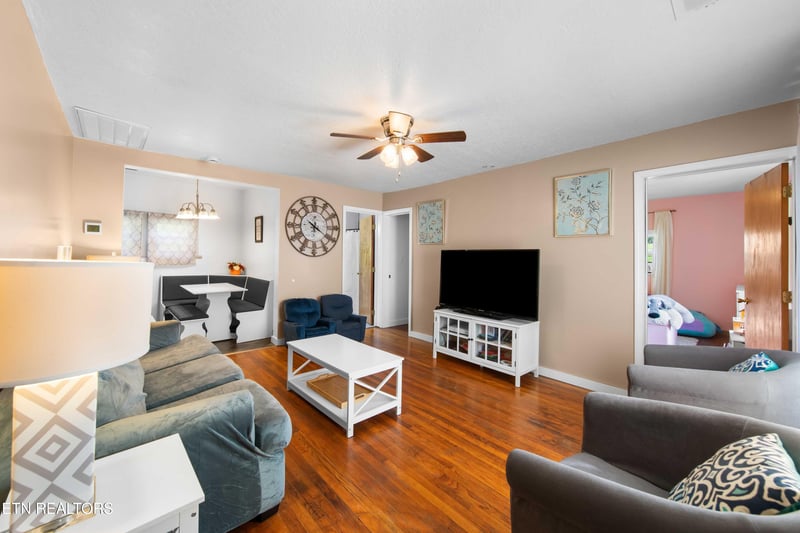 4090 W Buttermilk Rd, Kingston, TN 37763