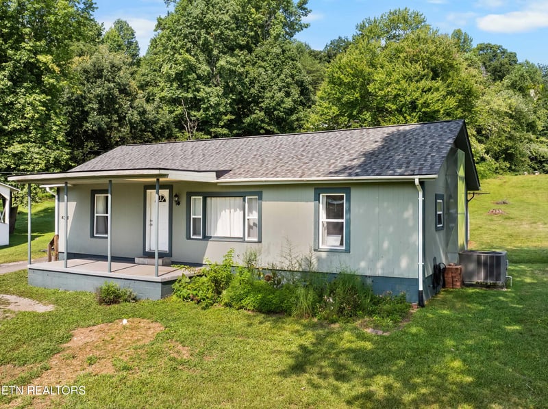 4090 W Buttermilk Rd, Kingston, TN 37763