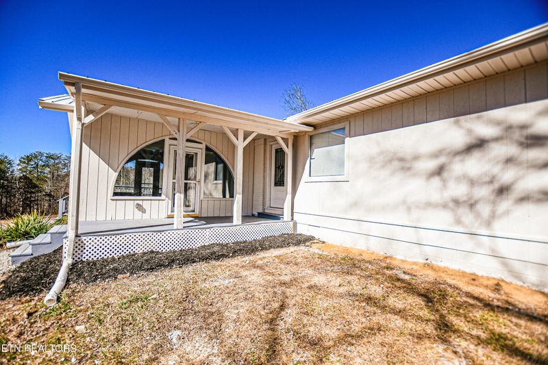 4091 Pleasant Grove Rd, Winfield, TN 37892