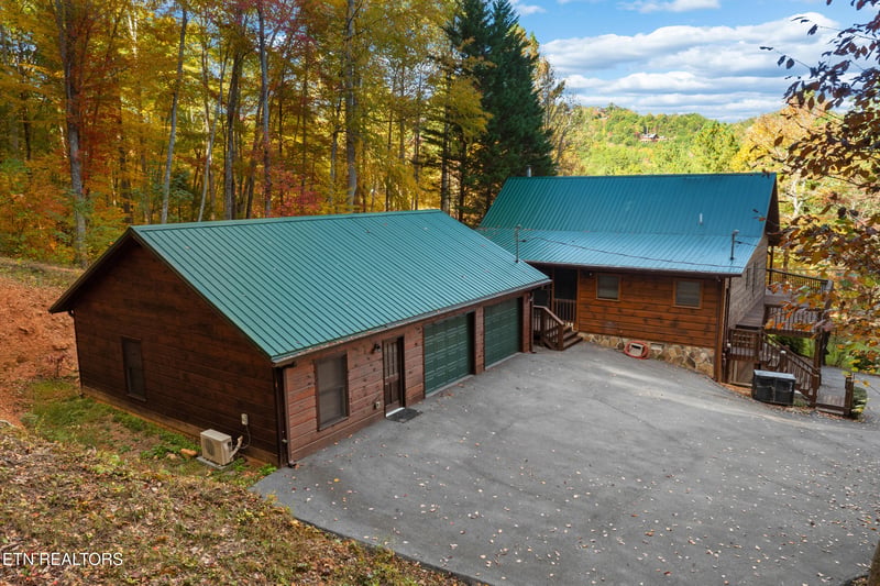 4094 Hickory Hollow Way, Sevierville, TN 37862